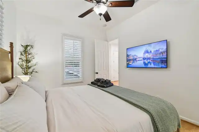 Listing Photo 32