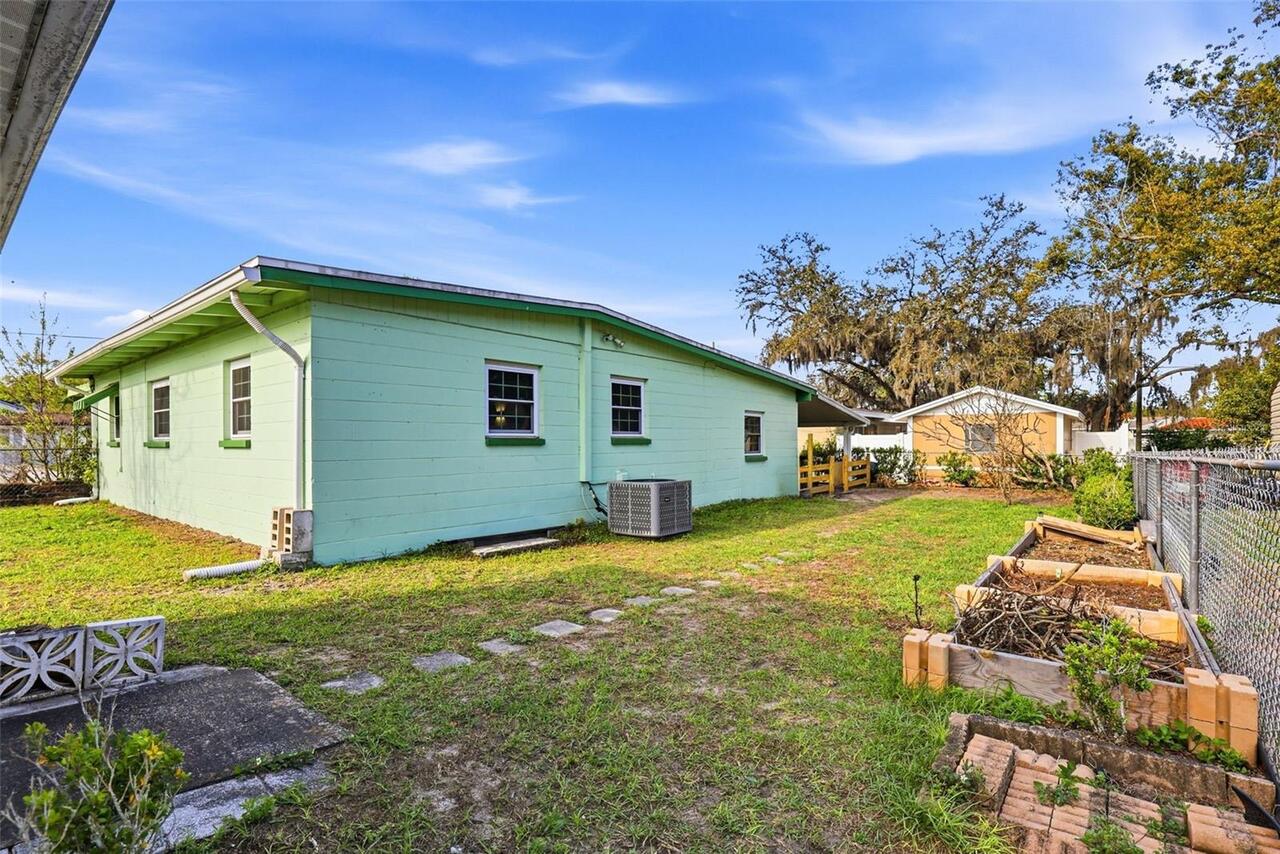 Listing Photo 16