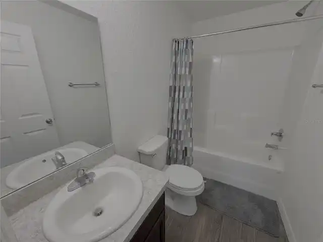 Listing Photo 14