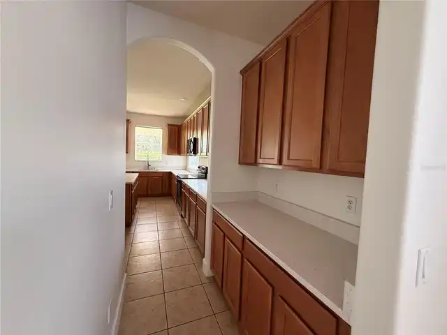 Listing Photo 10