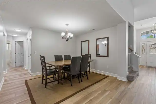 Listing Photo 14