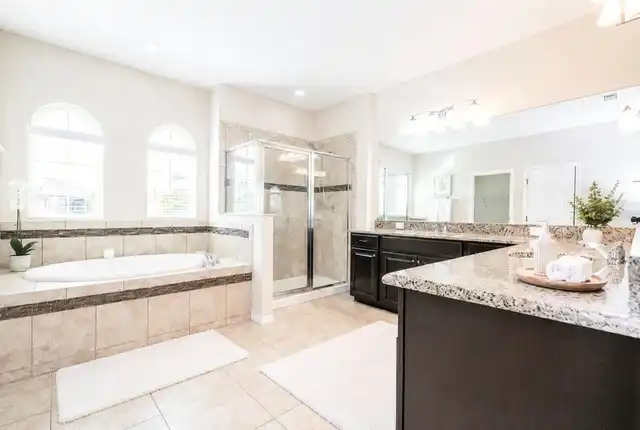 Listing Photo 11