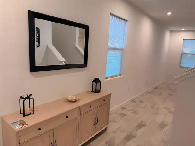 Listing Photo 9