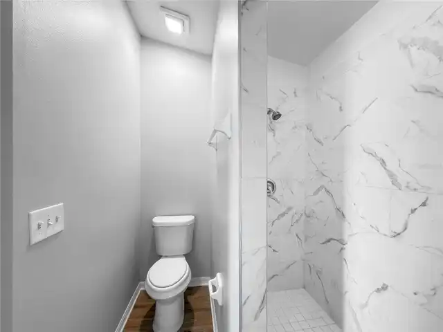Listing Photo 15