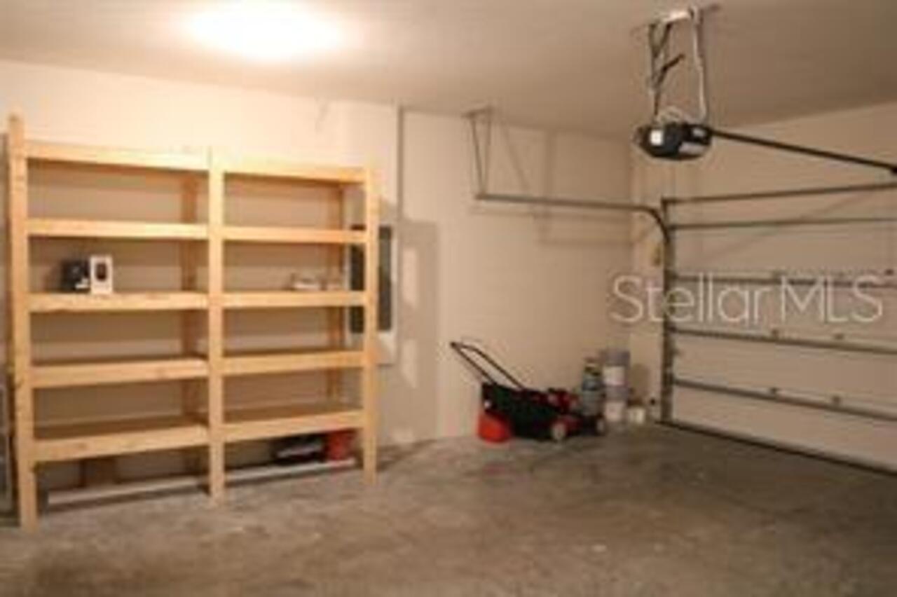 Listing Photo 11