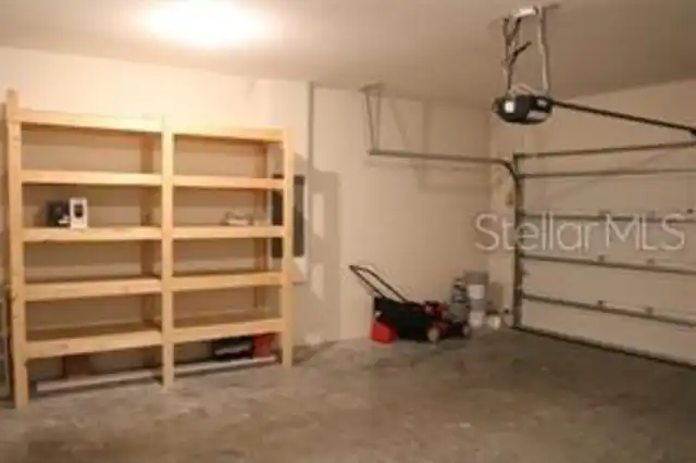 Listing Photo 11