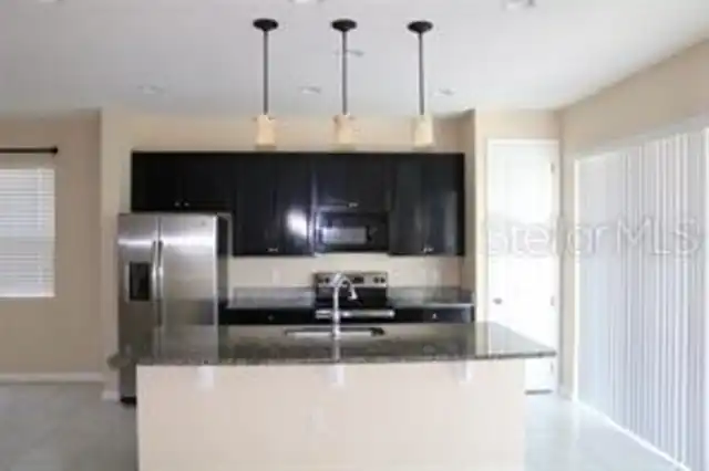Listing Photo 14