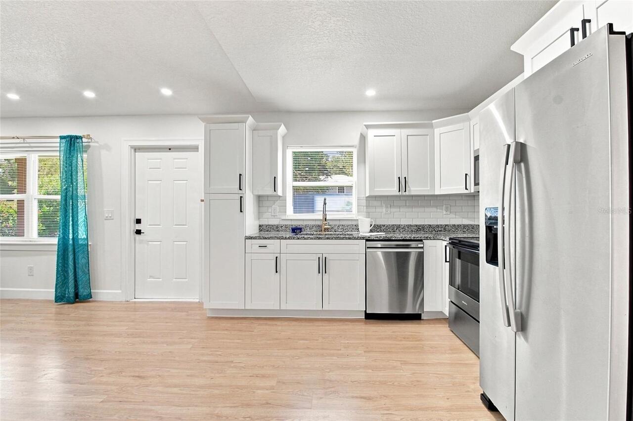 Listing Photo 19