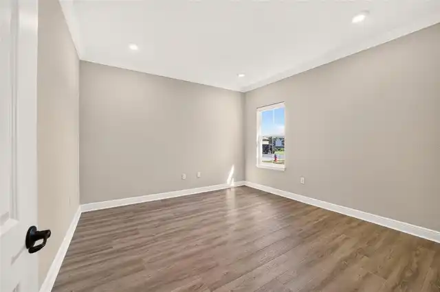 Listing Photo 47