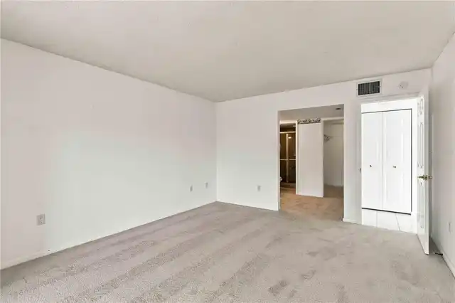 Listing Photo 26