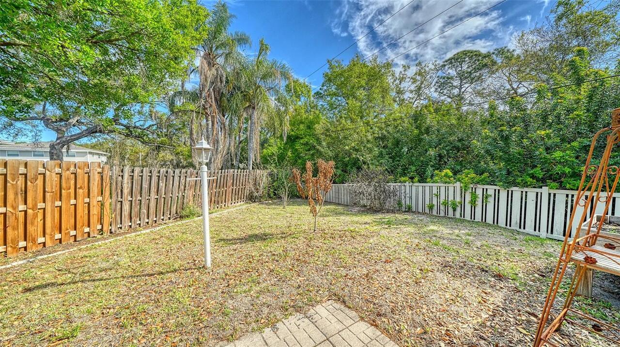 Listing Photo 43