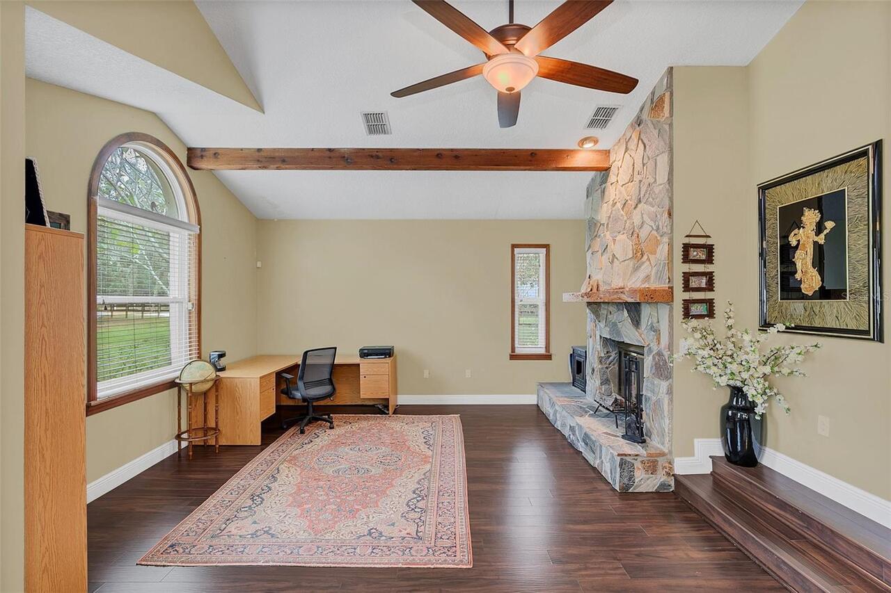 Listing Photo 18