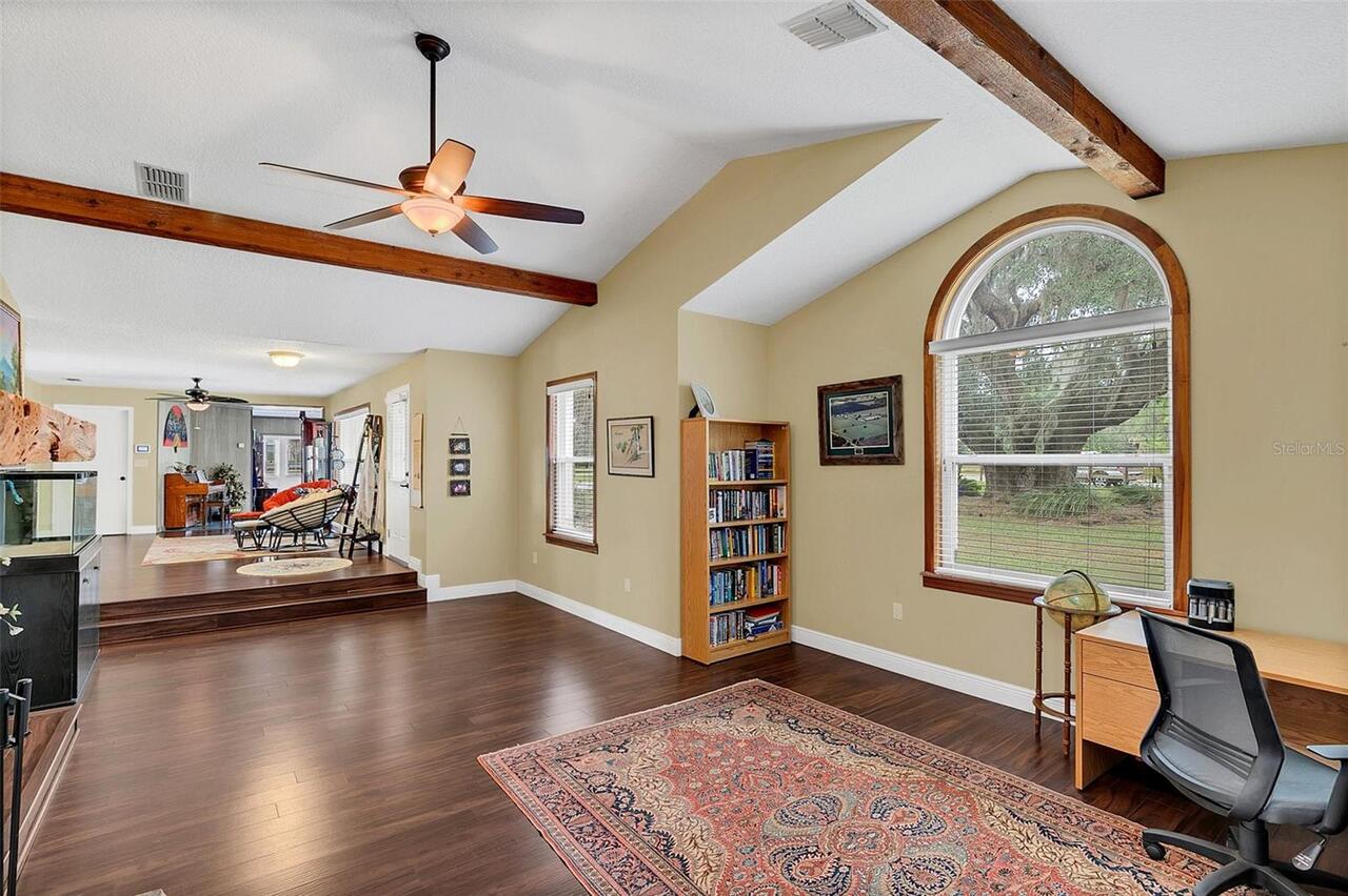 Listing Photo 19