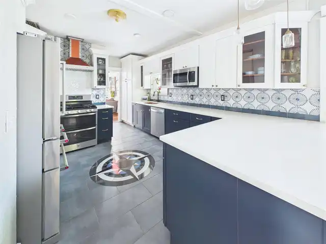 Listing Photo 8