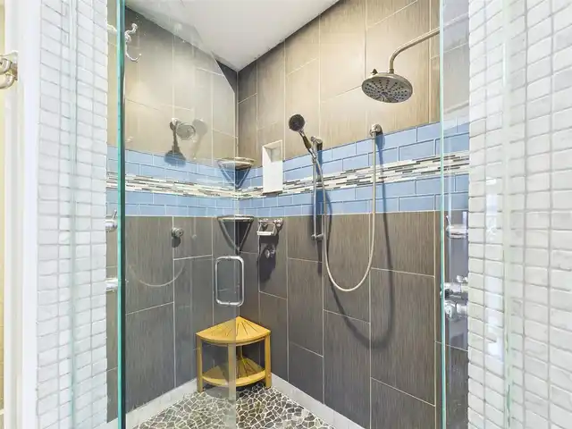 Listing Photo 17
