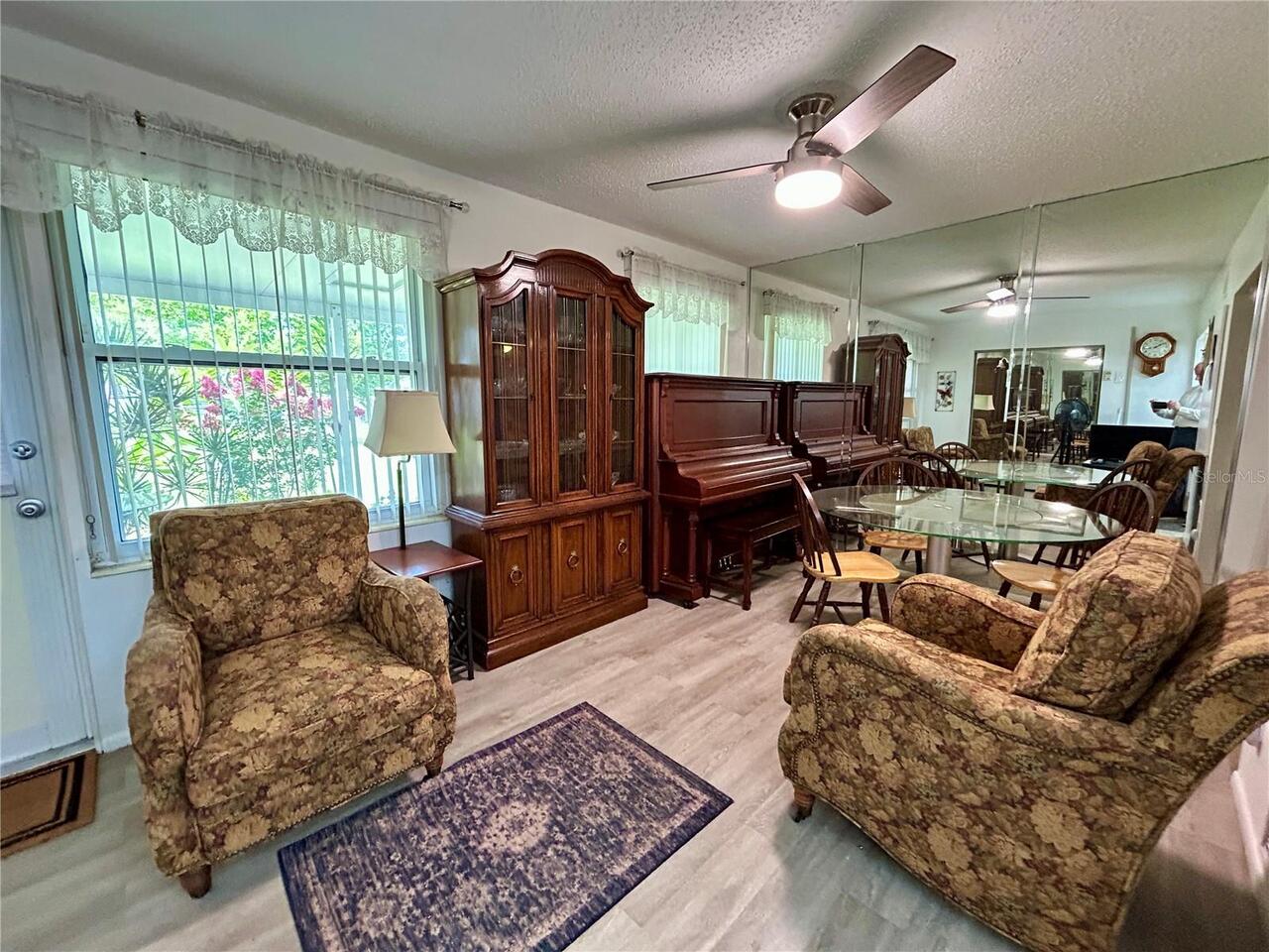 Listing Photo 15