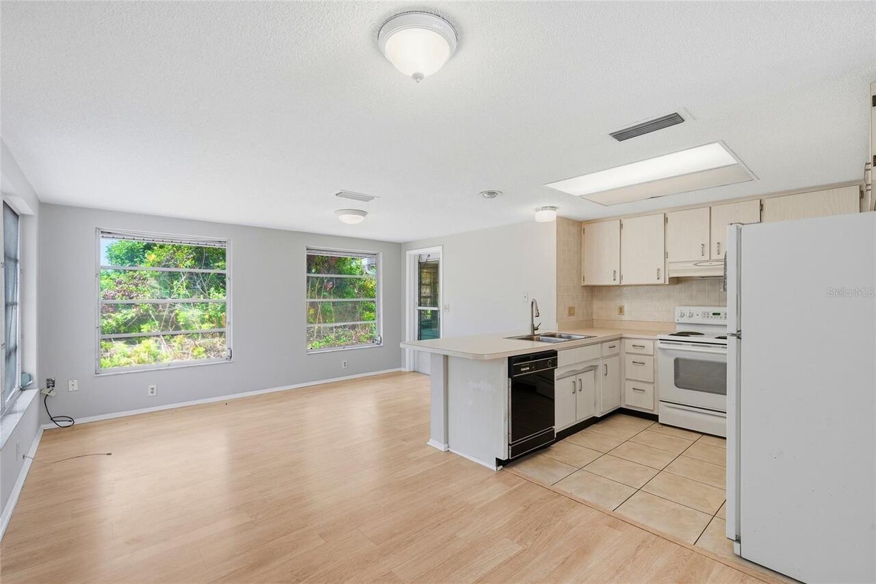 Listing Photo 15