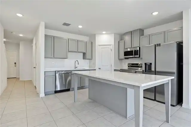 Listing Photo 9