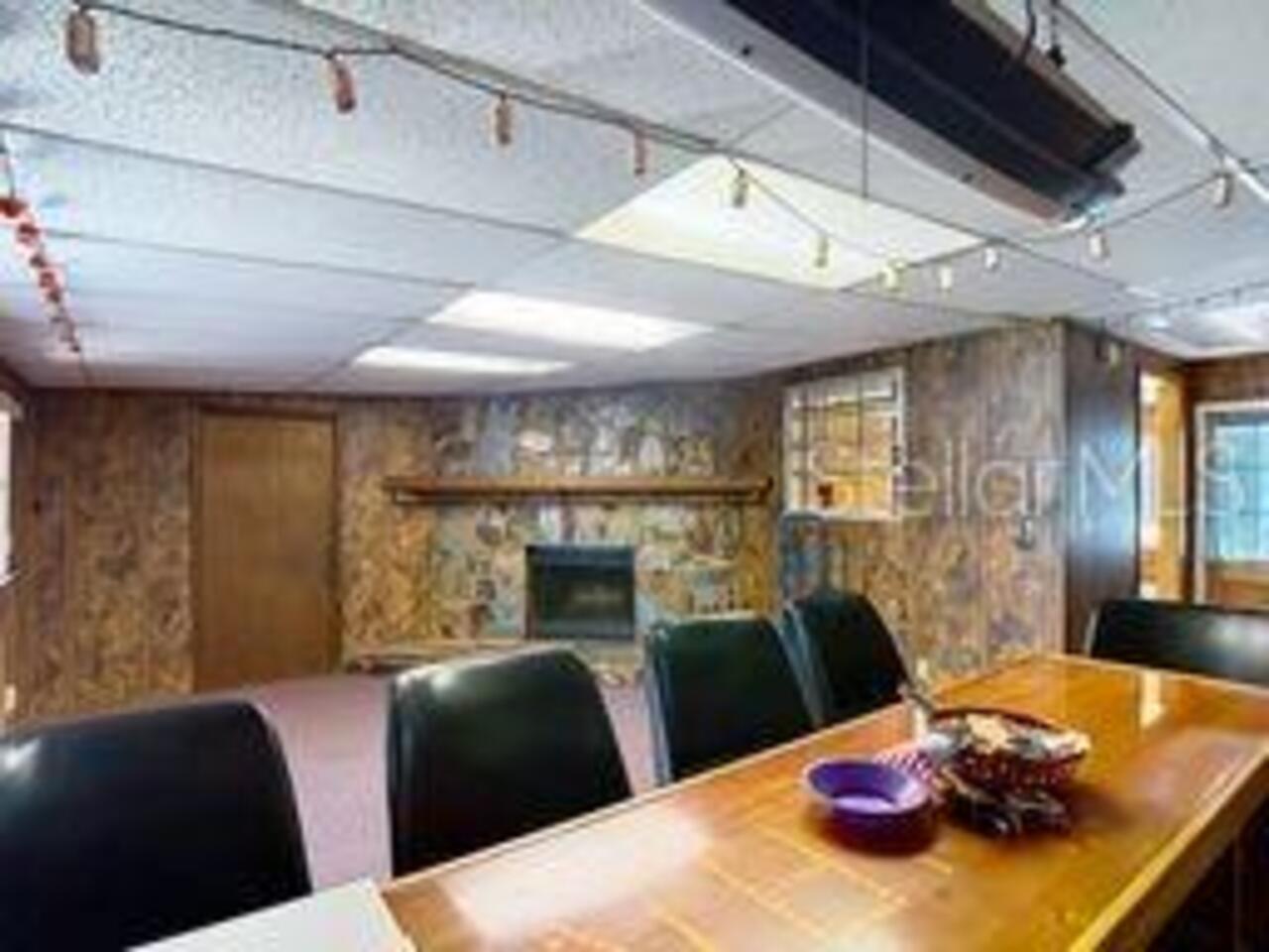 Listing Photo 9