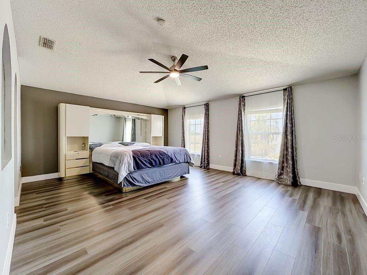 Listing Photo 32