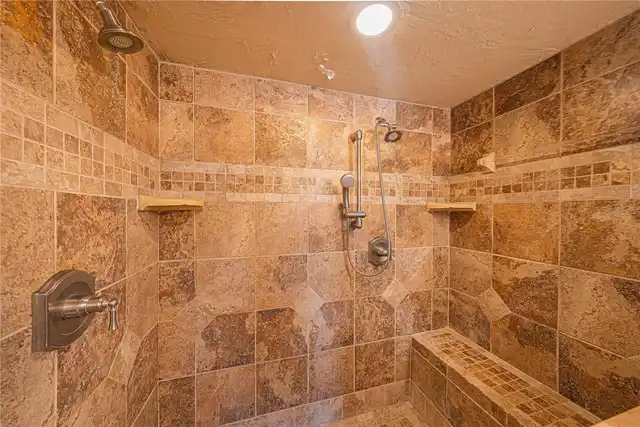 Listing Photo 24