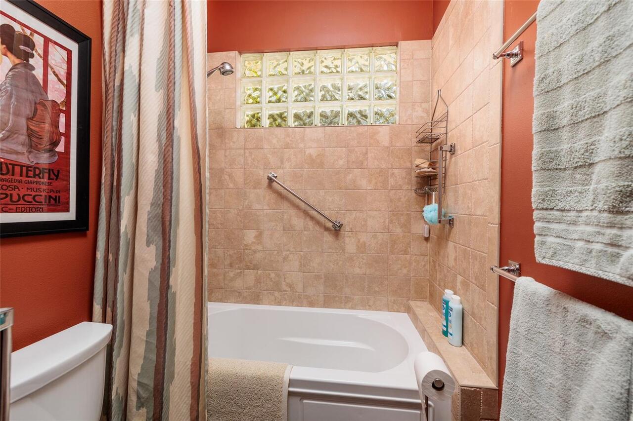 Listing Photo 20