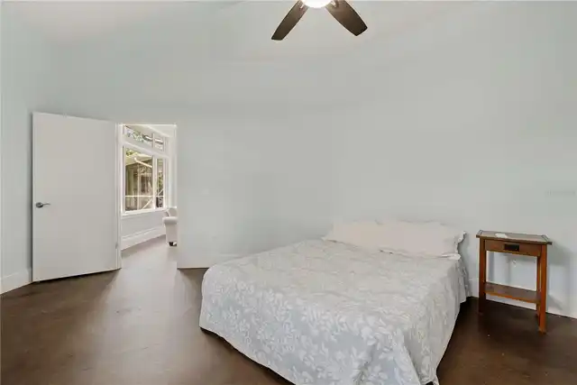 Listing Photo 16