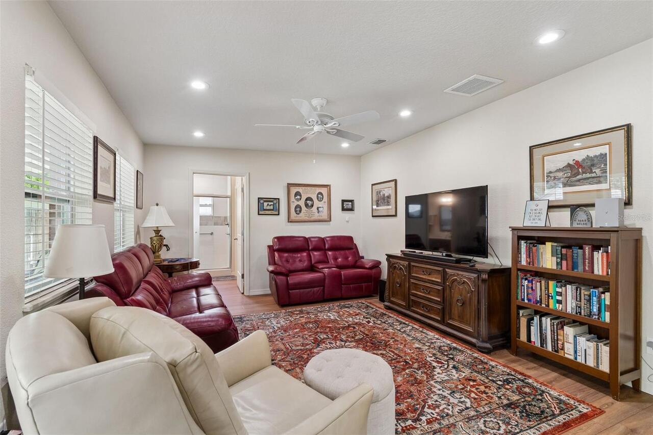 Listing Photo 13