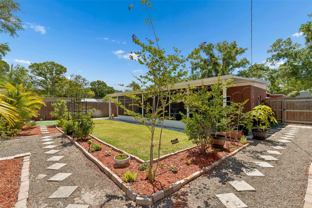 Listing Photo 28