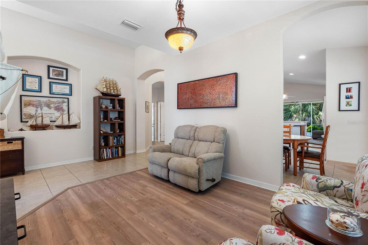 Listing Photo 14