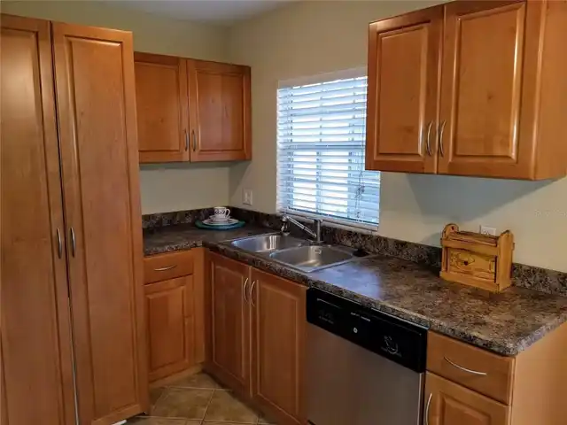 Listing Photo 8