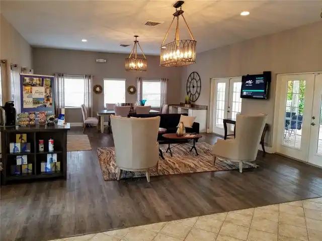 Listing Photo 19