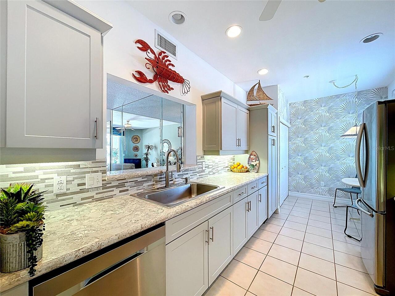Listing Photo 12