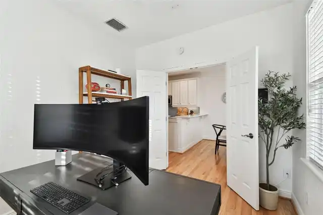Listing Photo 28