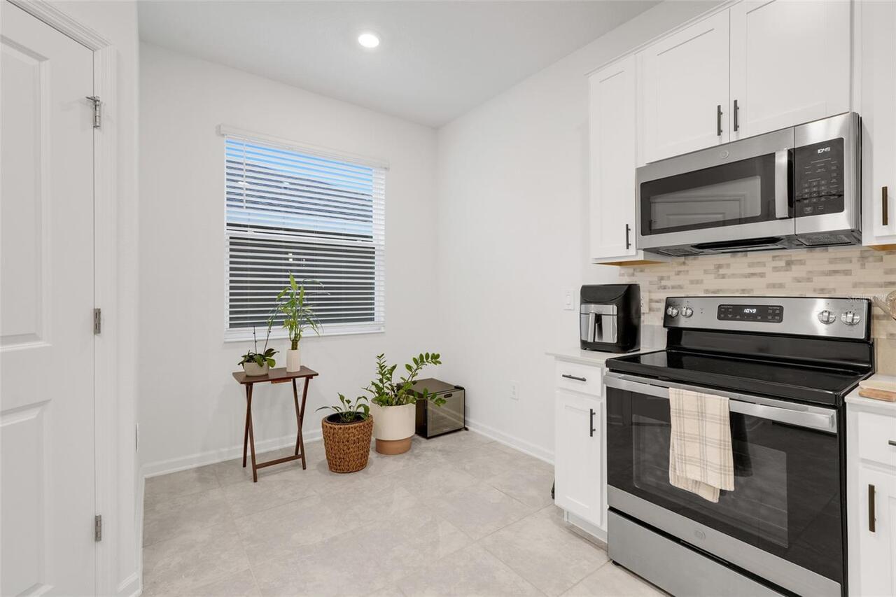 Listing Photo 12