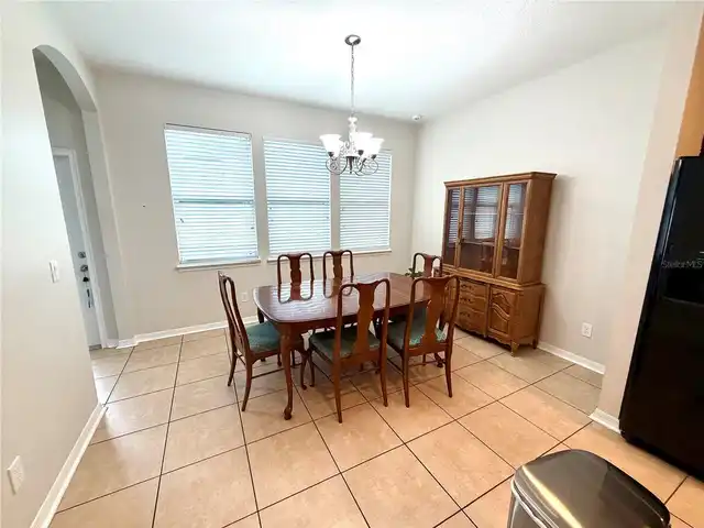 Listing Photo 7