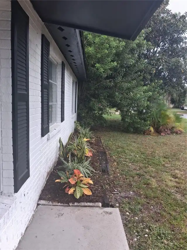 Listing Photo 8