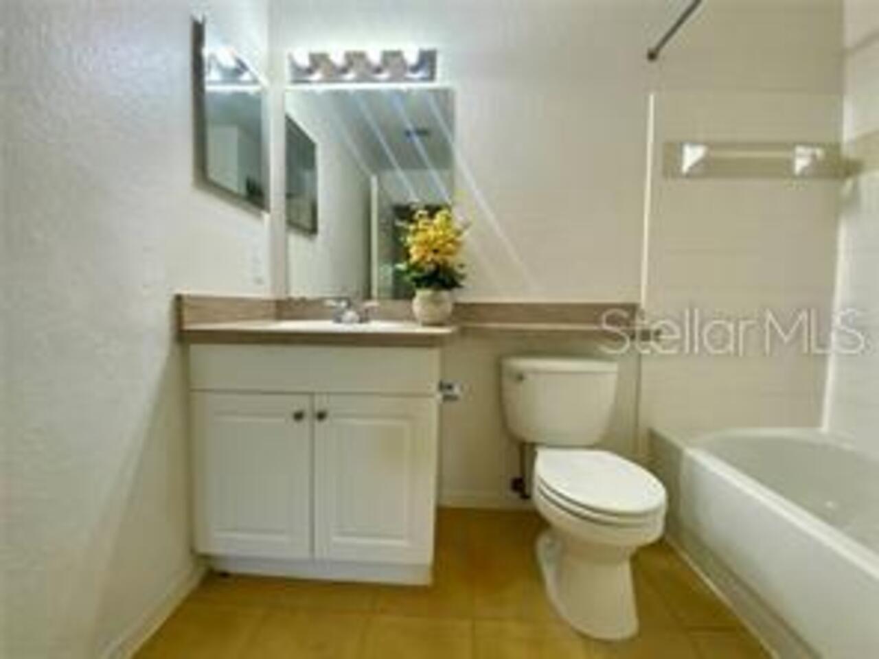 Listing Photo 9