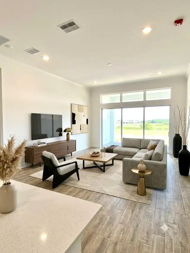 Listing Photo 9