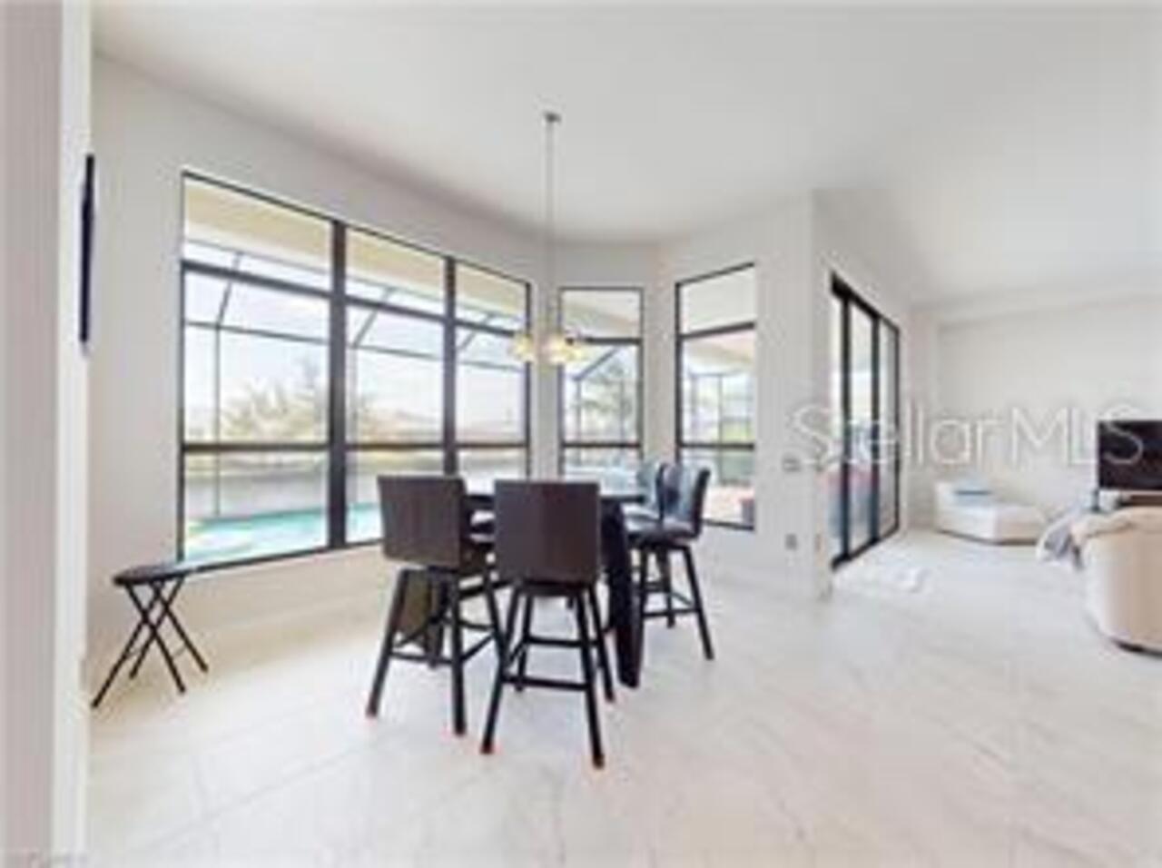 Listing Photo 9
