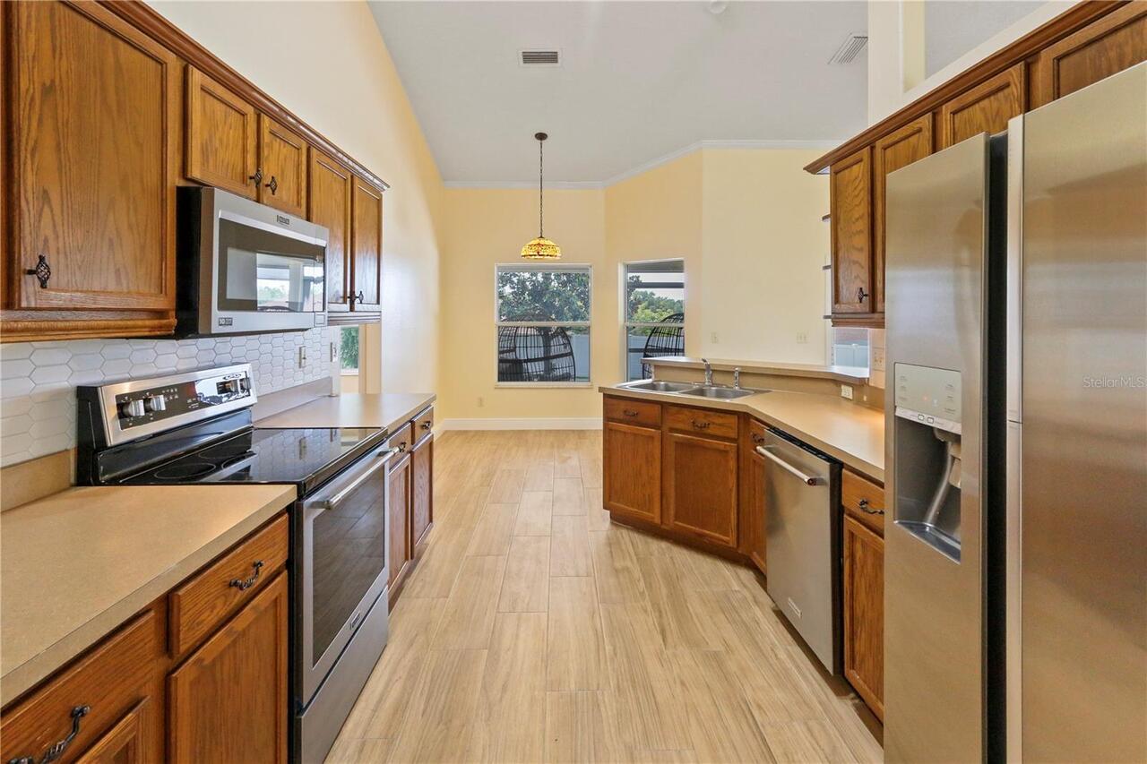 Listing Photo 8