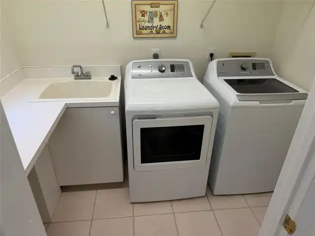Listing Photo 9