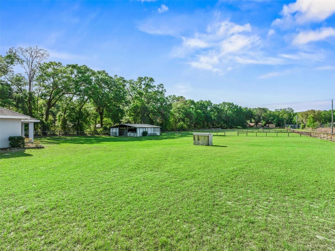 Listing Photo 9