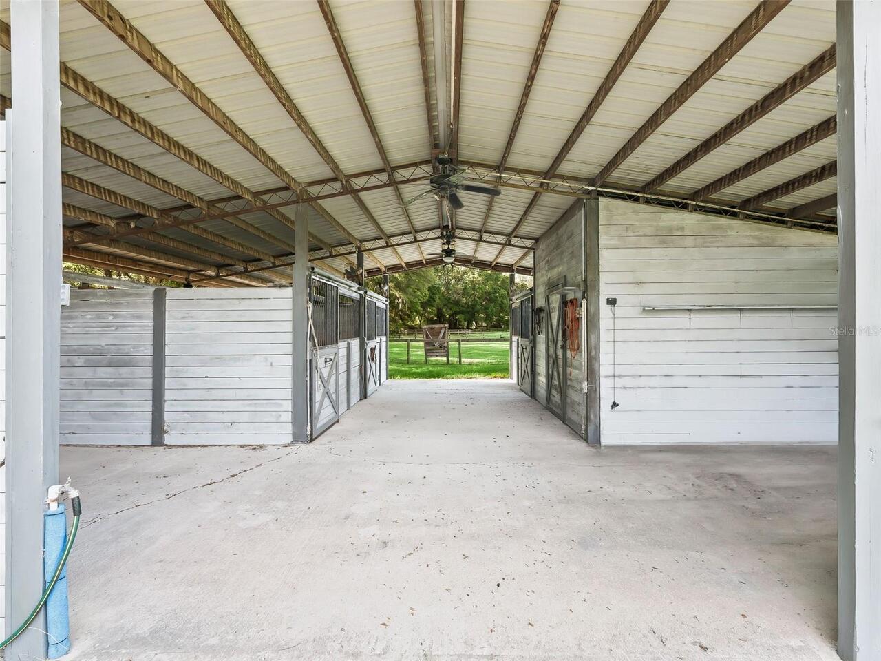 Listing Photo 11