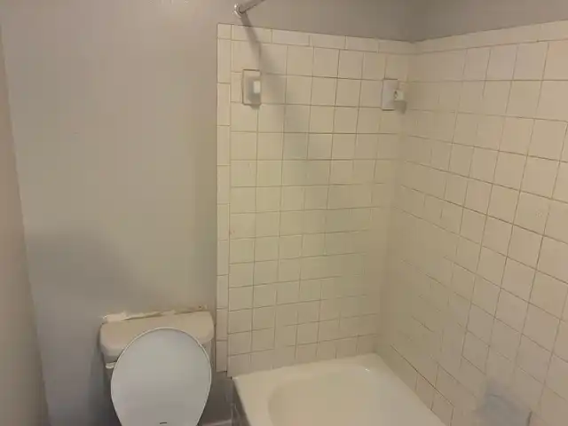 Listing Photo 8