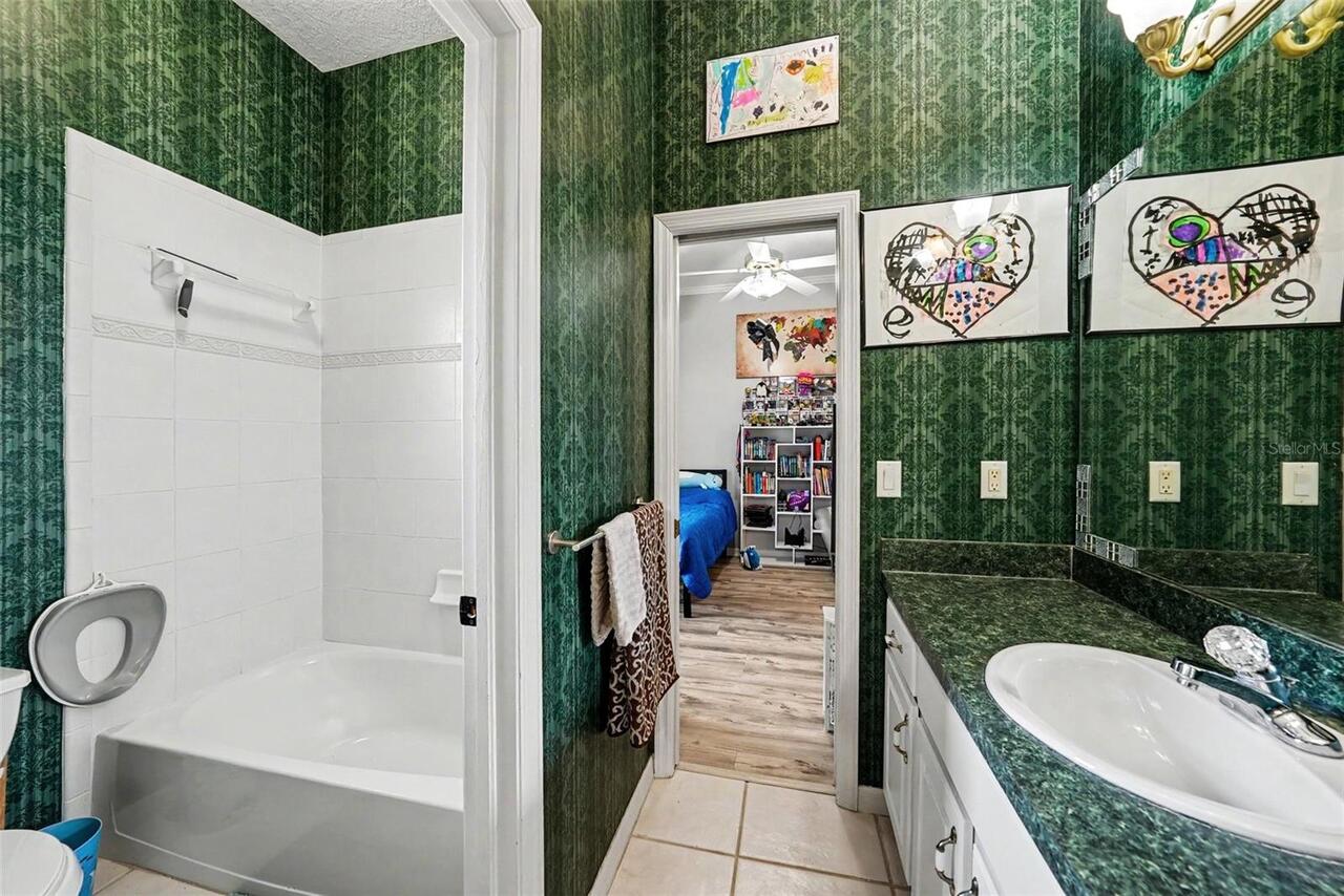 Listing Photo 18