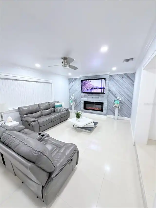 Listing Photo 37