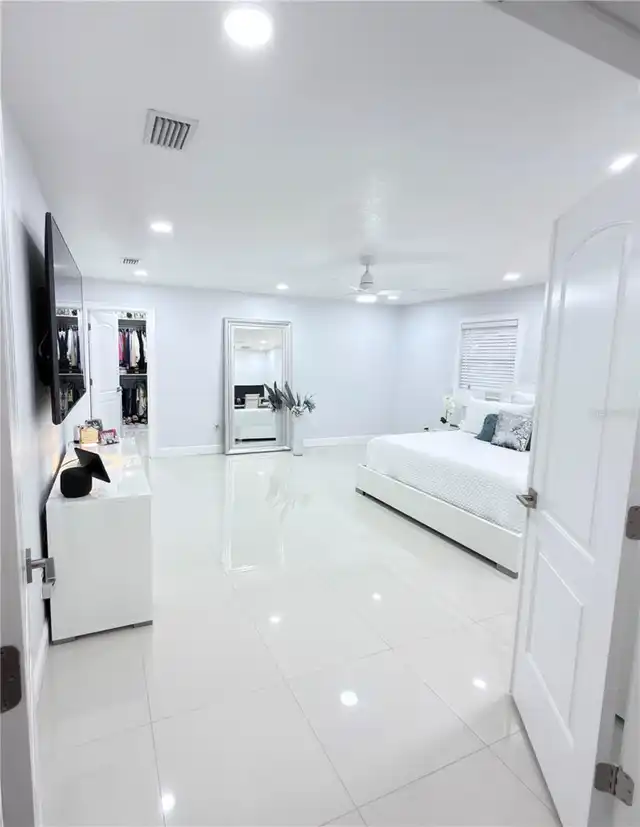 Listing Photo 42