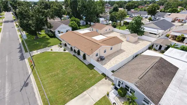 Listing Photo 12