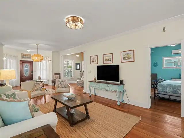 Listing Photo 7